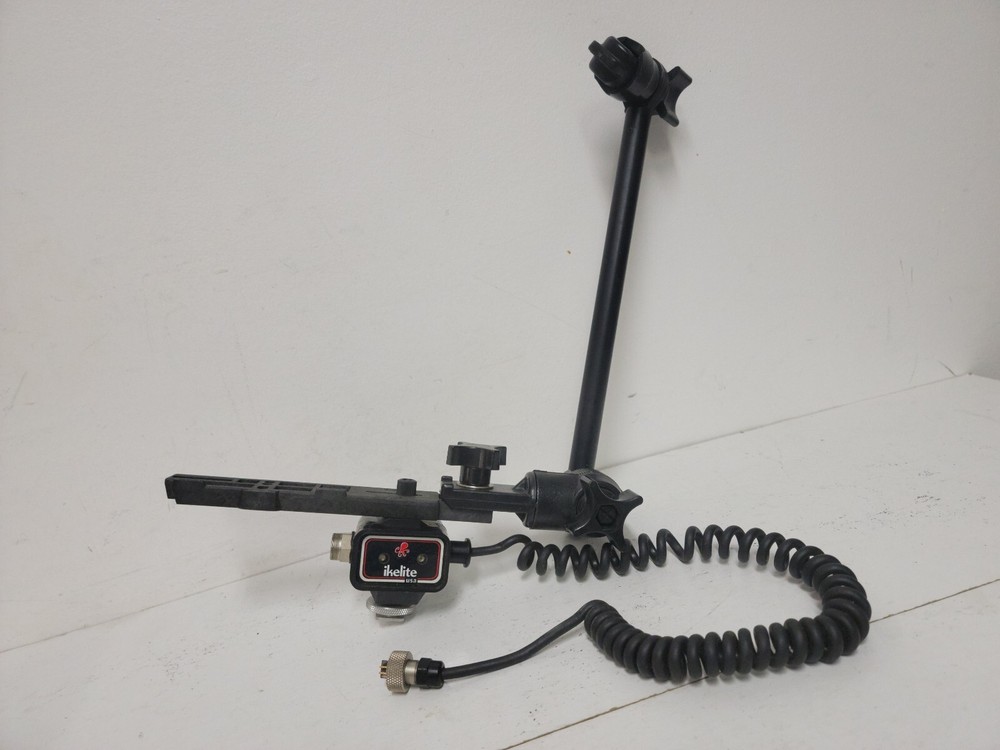 EXCELLENT IKELITE DUAL ADJUSTABLE FLASH BRACKET WITH TTL SYNC CORD FOR NIKONOS