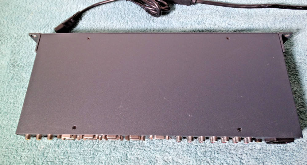 Kramer VP-23C Presentation Switcher - Multi Format Audio/Video WORKING