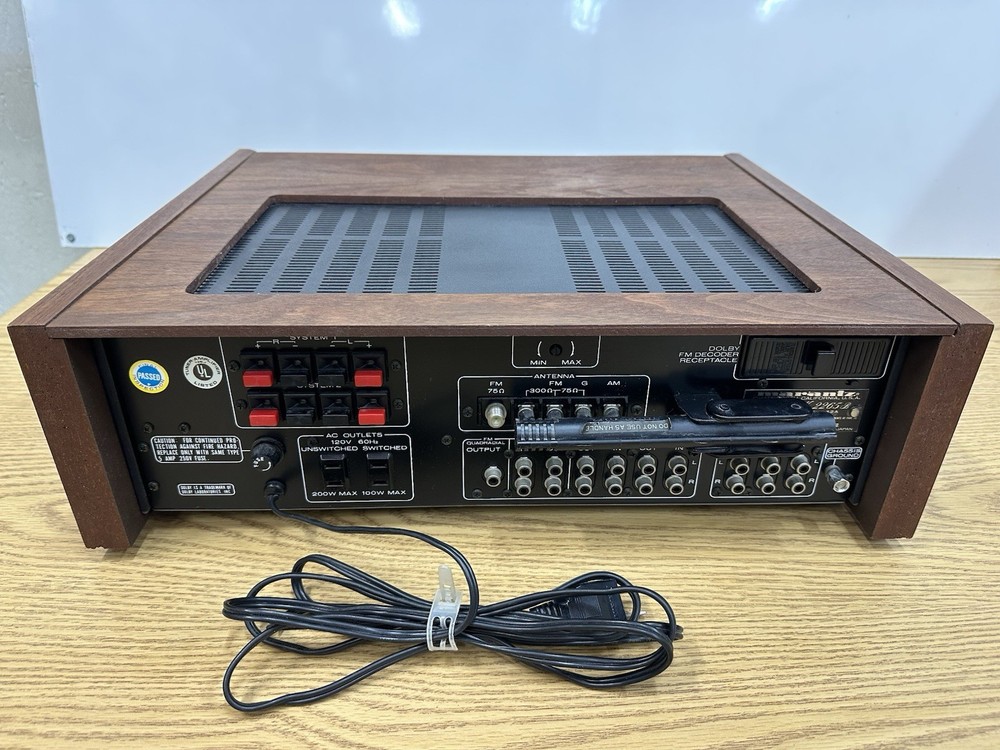 *Mint* Marantz 2265B Stereophonic Receiver With Case. Works Great!