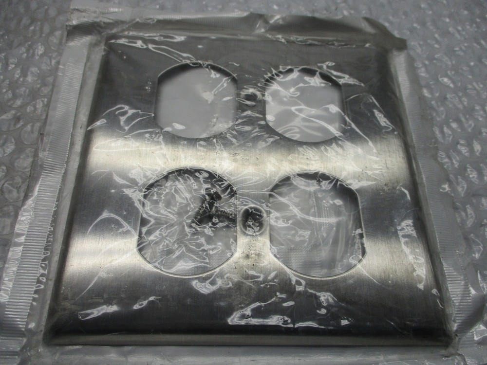 LEVITON 84016 RECEPTACLE NSMP