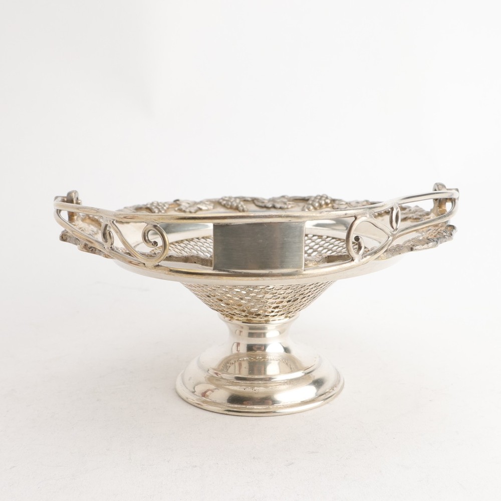 Lawrence B Smith? Silverplate Lovely Small Handled Basket Grape Border No Mono