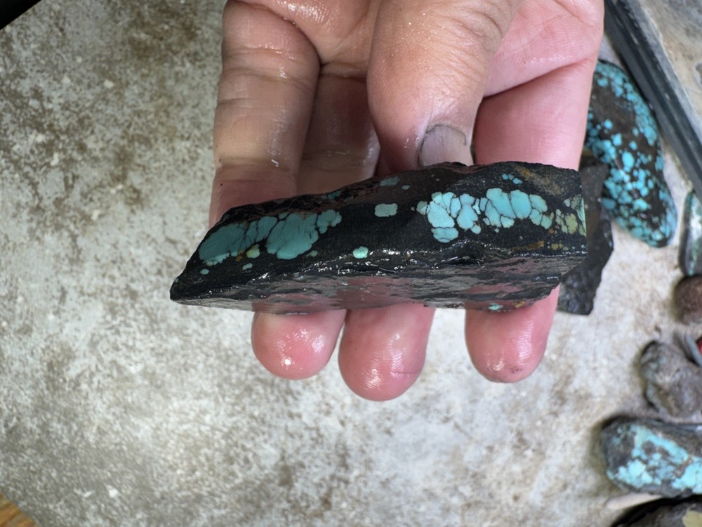 Stabilized hubei turquoise rough nice color and pattern