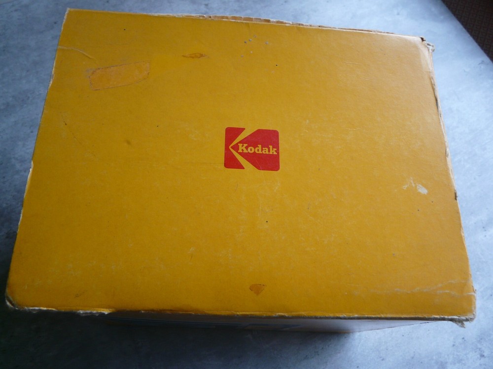 Vintage Kodak the Handle Camera in Original Box Untested