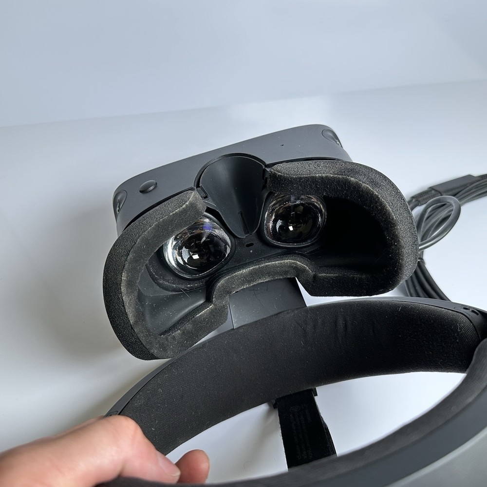 Oculus Rift S PC-Powered VR Gaming Headset Wired Cable Working Tested