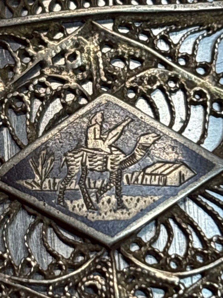 Vintage Ronson Automatic Lighter Hand Etched Design