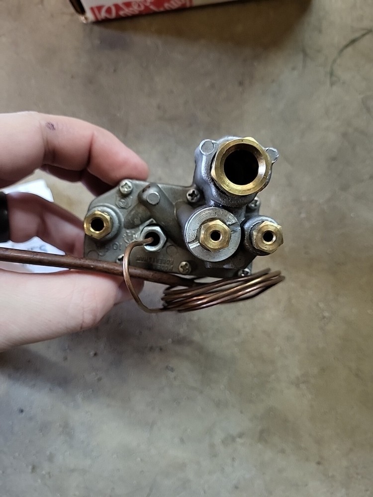 Robertshaw 4700-910 Thermostat