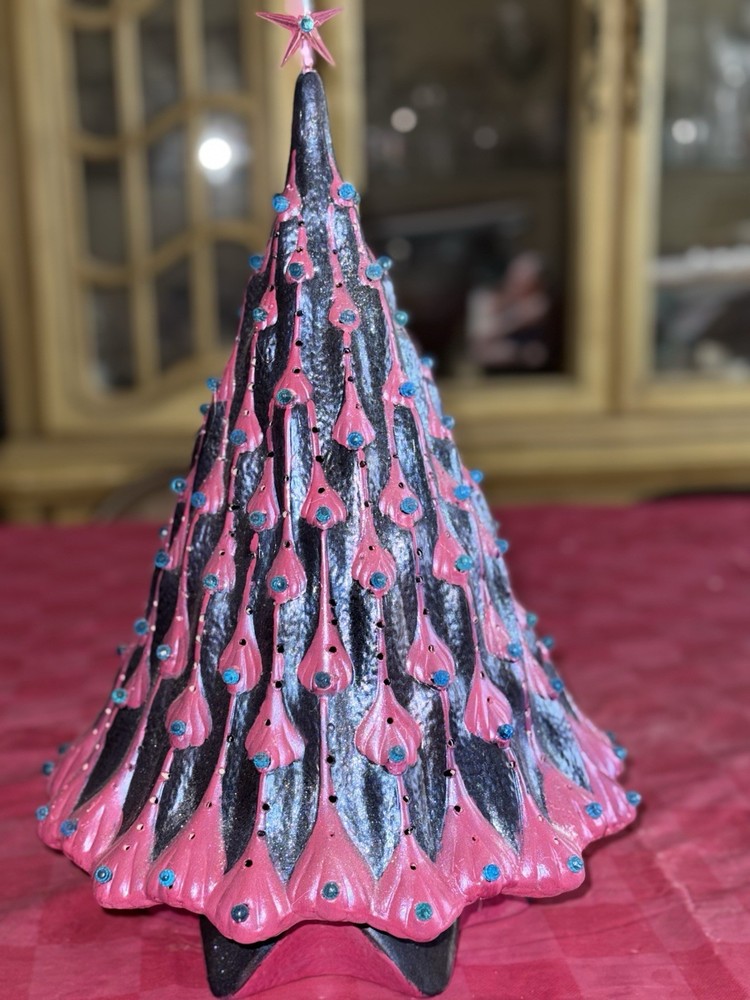 15 Inch Modern Lava Tree