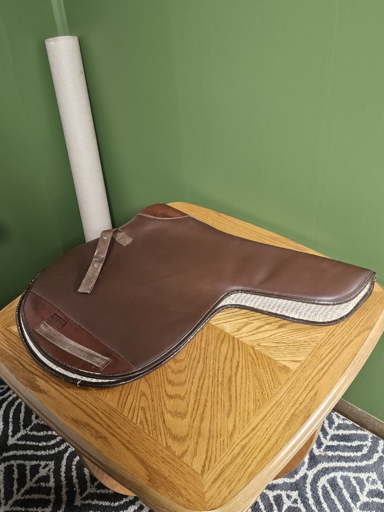 Ulster Contoured Padded English Saddle Pad