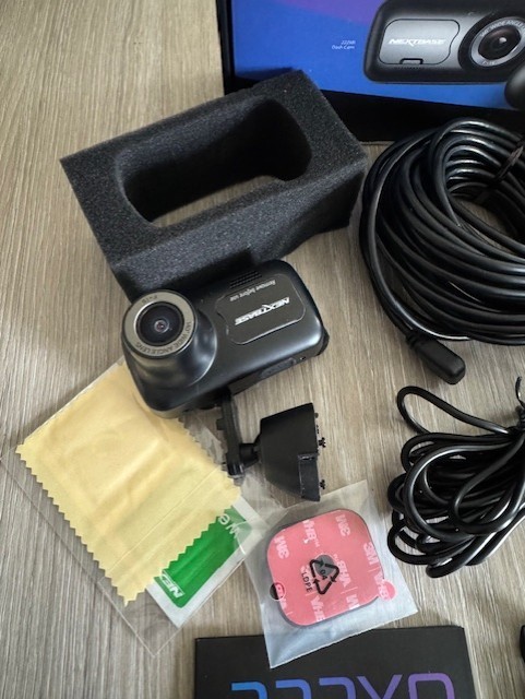 Nextbase 222XR Dash Cam Front and Rear Bundle - only 1 left!