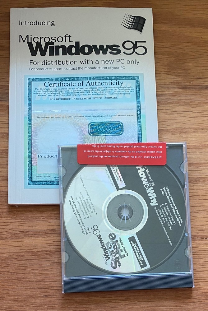 Microsoft Windows 95 Original Install CD-ROM, COA/Product Key & User Guide