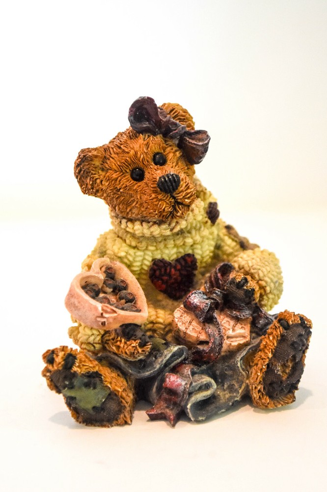 Bailey - Hearts Desire - Style 2272