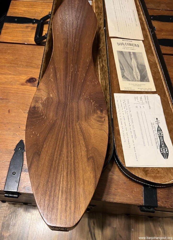 Daniel Doty mountain dulcimer with case and Doty papers