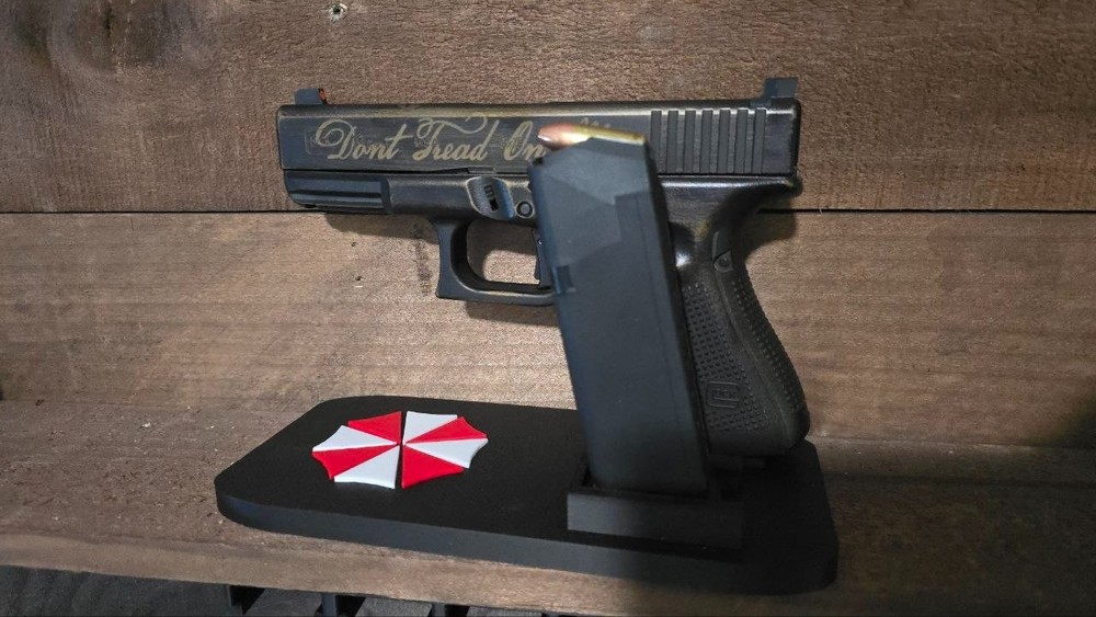 Umbrella Glock Display Stand - Glock 17/19