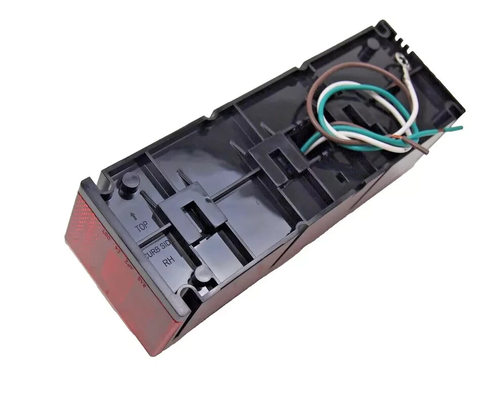 12V LED Rectangle Submersible Trailer Tail Light Replacement Right Curb Side