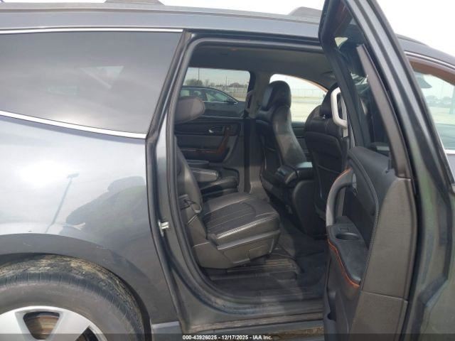 TRAVERSE 2014 Glove Box 4951750