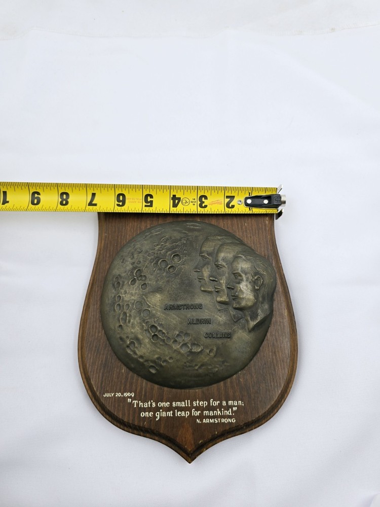 NASA Apollo 11 Wall Plaque Armstrong Aldrin Collins