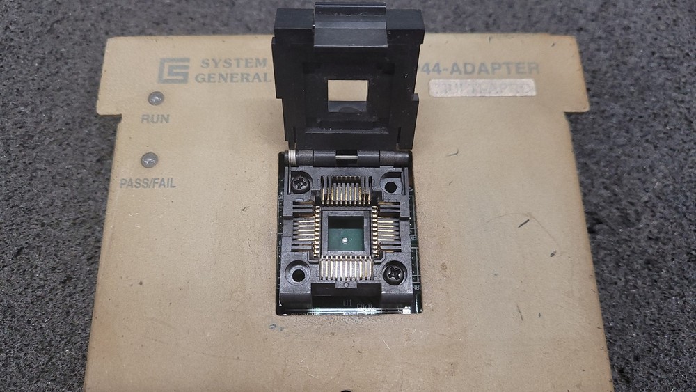 System General Multi Apro Programmer 44 Pin PLCC IC Chip Adapter P44