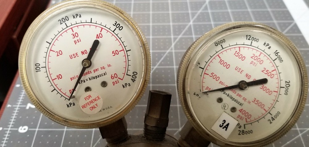 Scott Specialty Compressed Gas Pressure Regulator [D1B1]