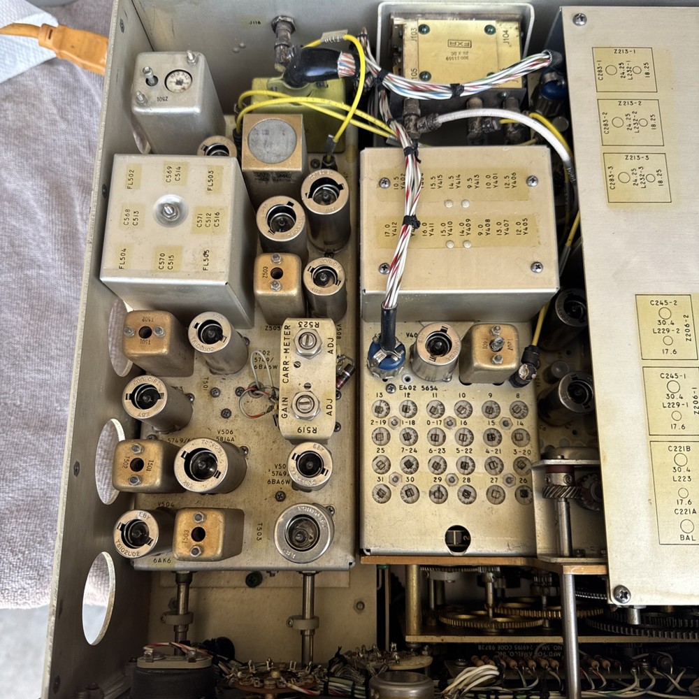 AMELCO R-390A/URR HF Communication Receiver