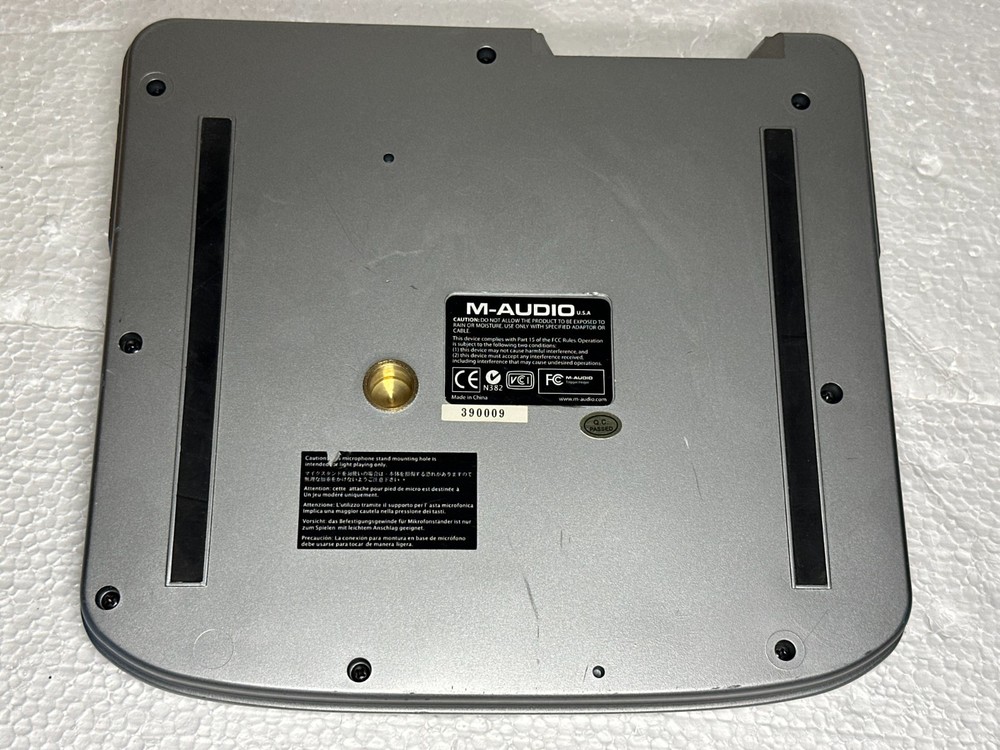 M-AUDIO Trigger Finger USB MIDI Controller Surface Drum Pad