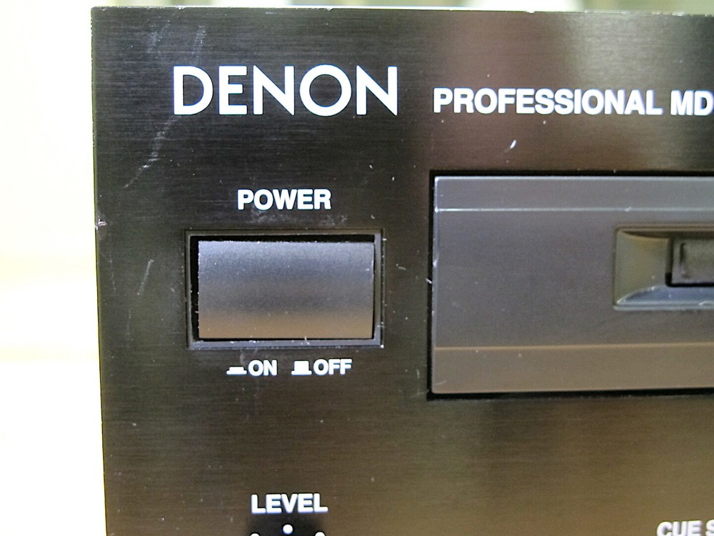 Used Denon DN-M1050R Mini Disc Player/Recorder