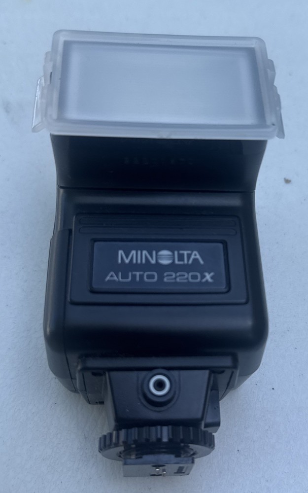 Minolta Auto Flash 220x Shoe Mount Flash TESTED