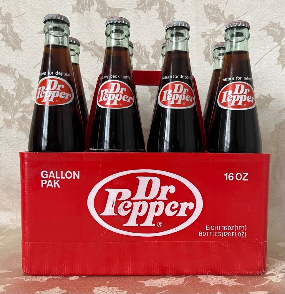 VINTAGE 16oz DR PEPPER 8-PACK CARRIER