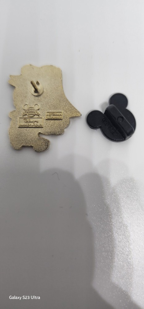 2004 Donald Duck Pin