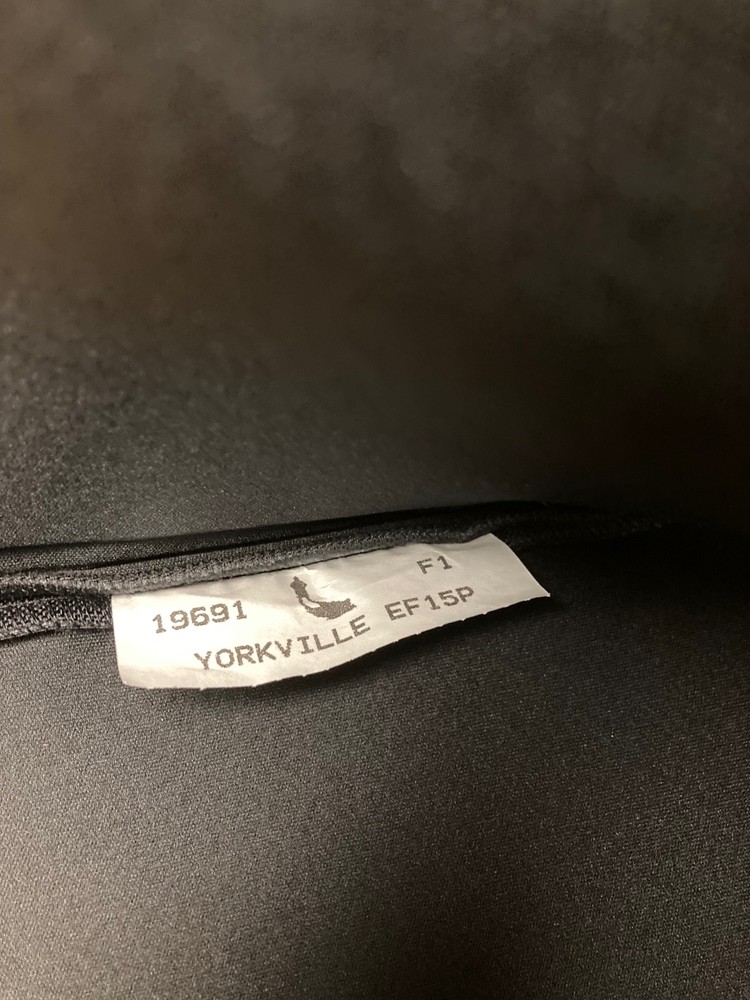 Undercover EF15 Deluxe Padded Speaker Cover