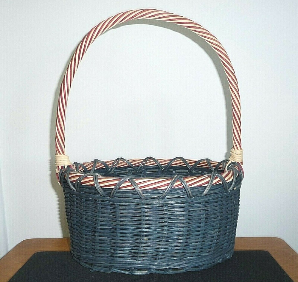 AMERICAN FLAG GATHERING BASKET