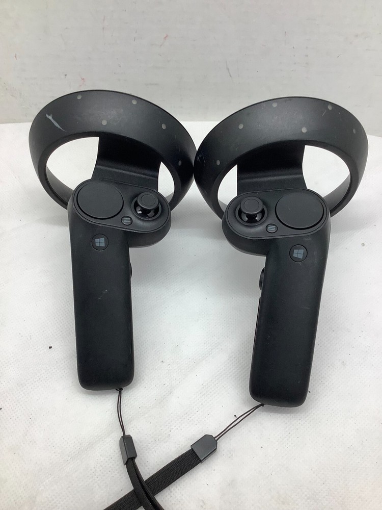 Microsoft Virtual Reality VR Controller Knuckle A85-CyK Left+Righ Tested