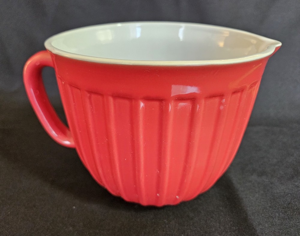 Mixing Bowl w/ Pour Spout and Handle 2 Quart Ceramic Red