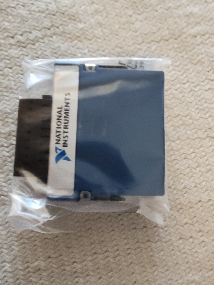 National Instruments 9472 - 8 Channel 24V, Sourcing Digital Output Module