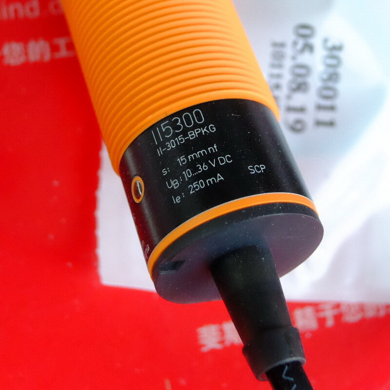 IFM II5300 Induction Sensor II-3015-BPKG