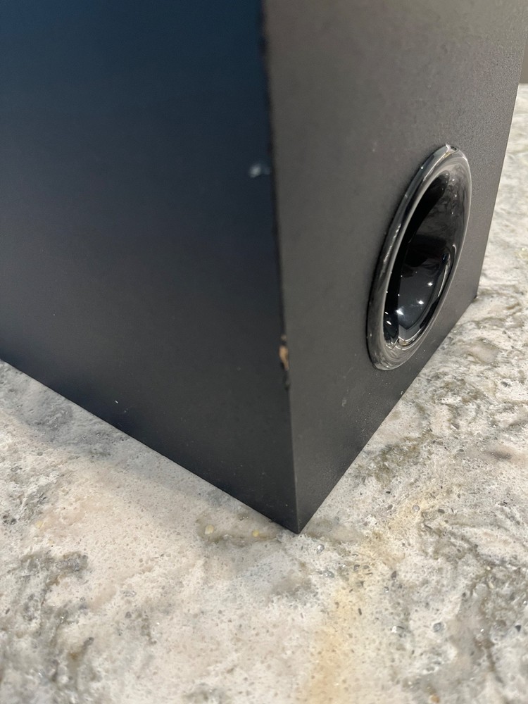 Edifier M3300 computer subwoofer - 6.5" magnetically shielded - read description