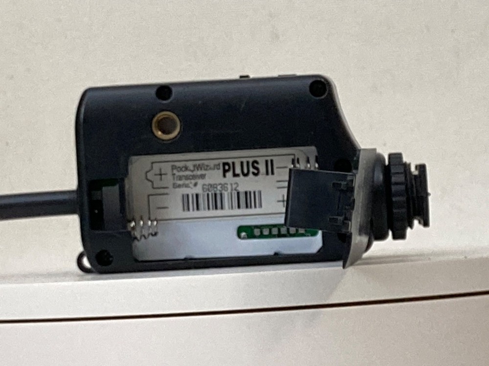 PocketWizard Plus II Transceiver Tested Working Plus Two Cords + Extra