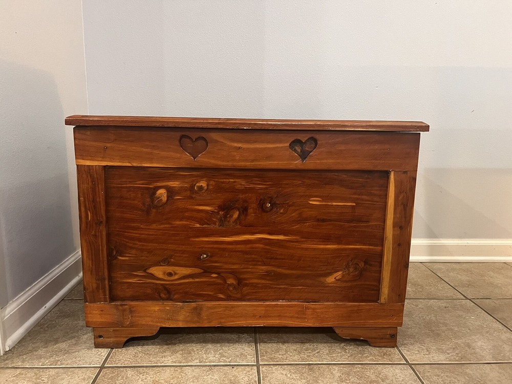 hope chest cedar