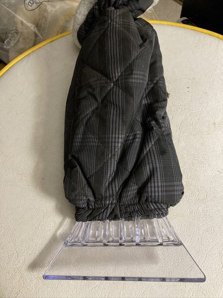 Ice Scraper Mitt New