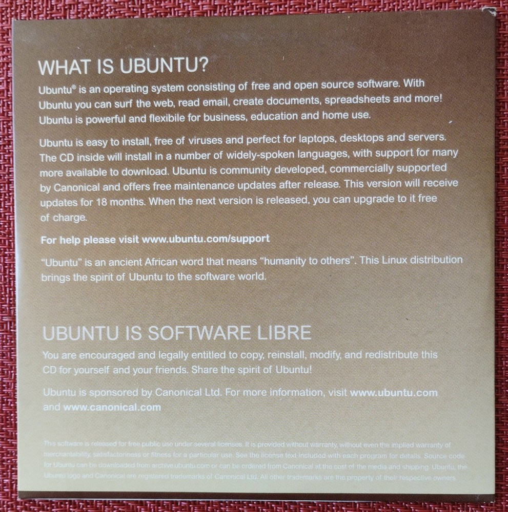 Ubuntu 8.10 Desktop Edition operating system on CD
