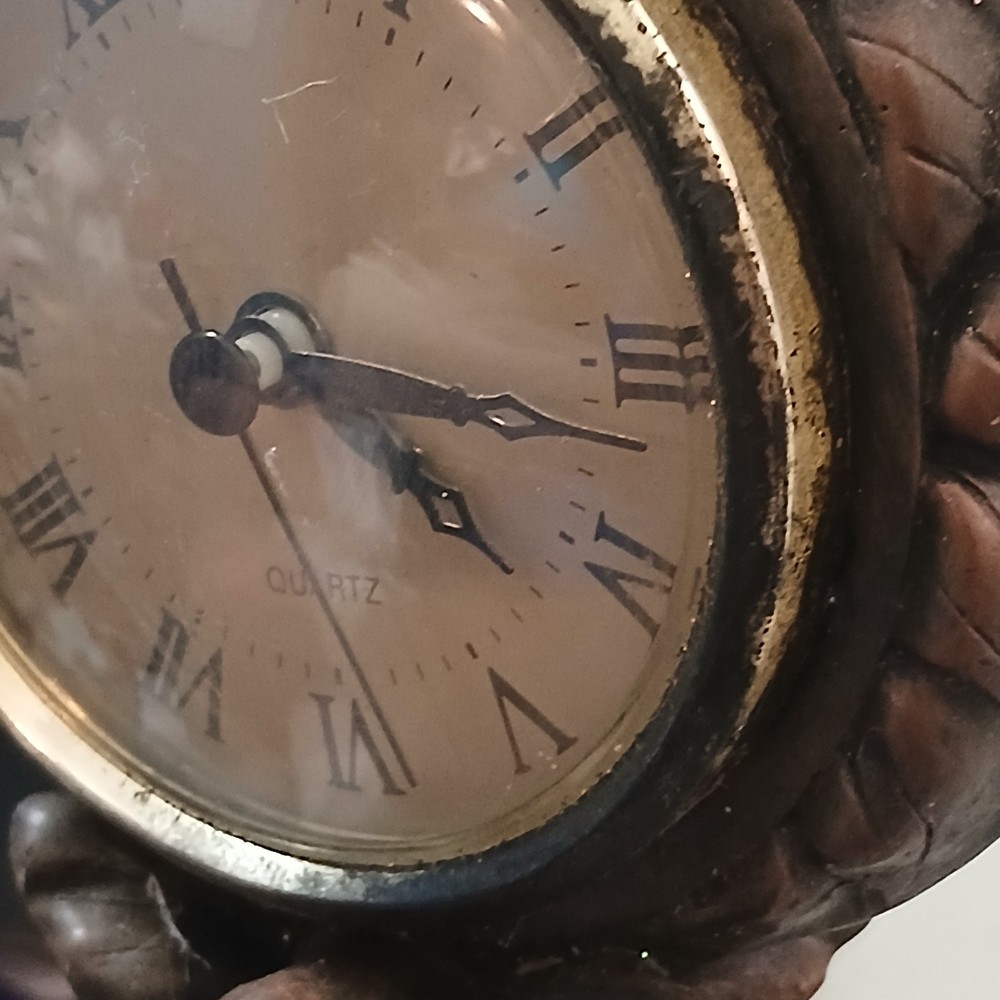 Older Monkey Clock Hear No Evil Speak No Evil See No Evil Read