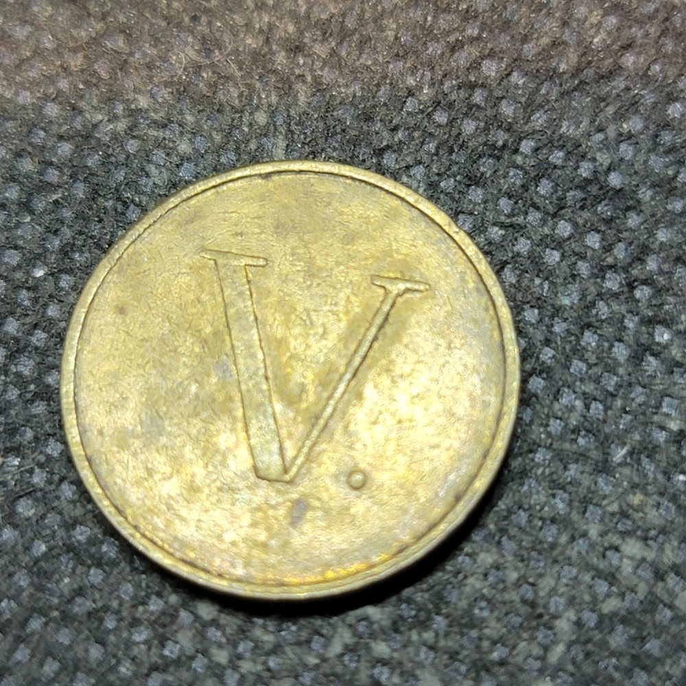 4 FOREIGN TOKENS L1040