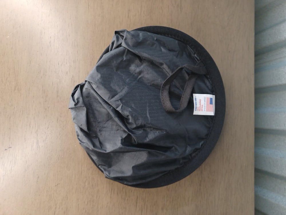 Visual Departures 20 in.Flexfill Silver&Black Collapsible