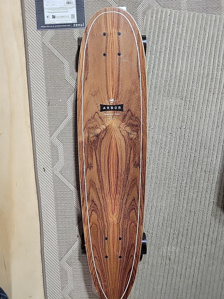 Arbor Skateboard