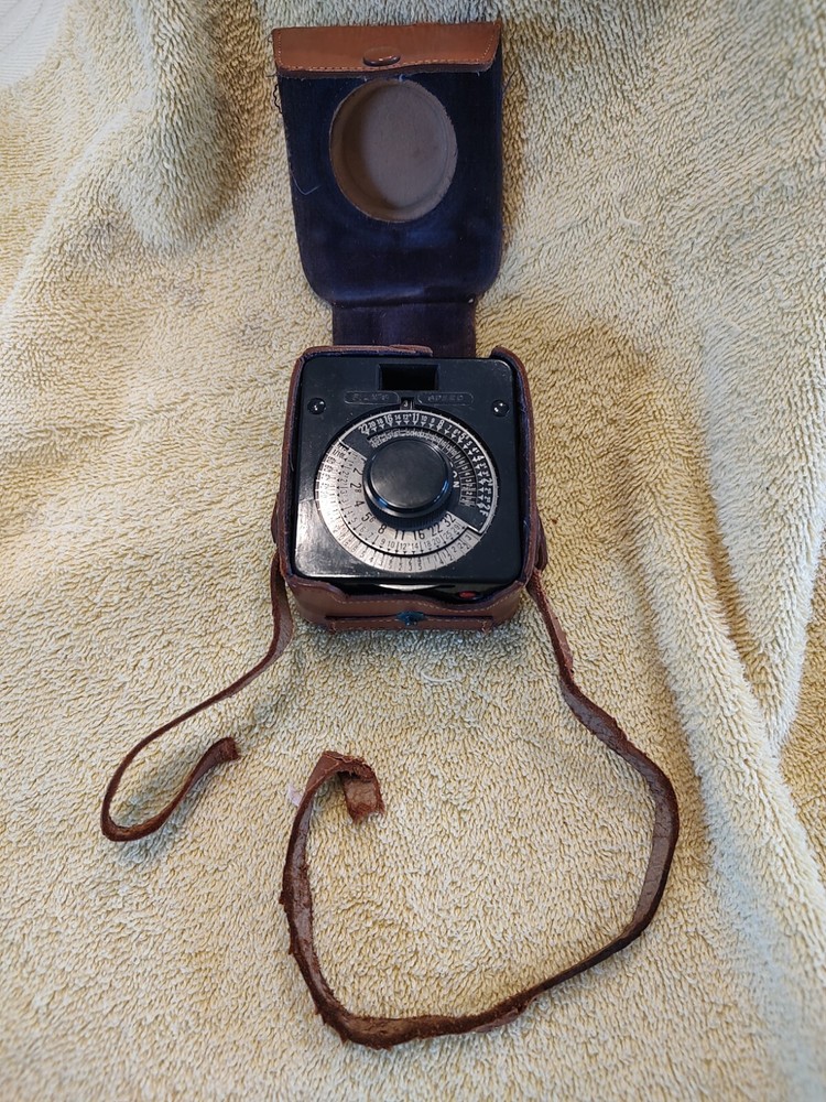 PHAOSTRON ELECTRIC COMPARISON LIGHT METER