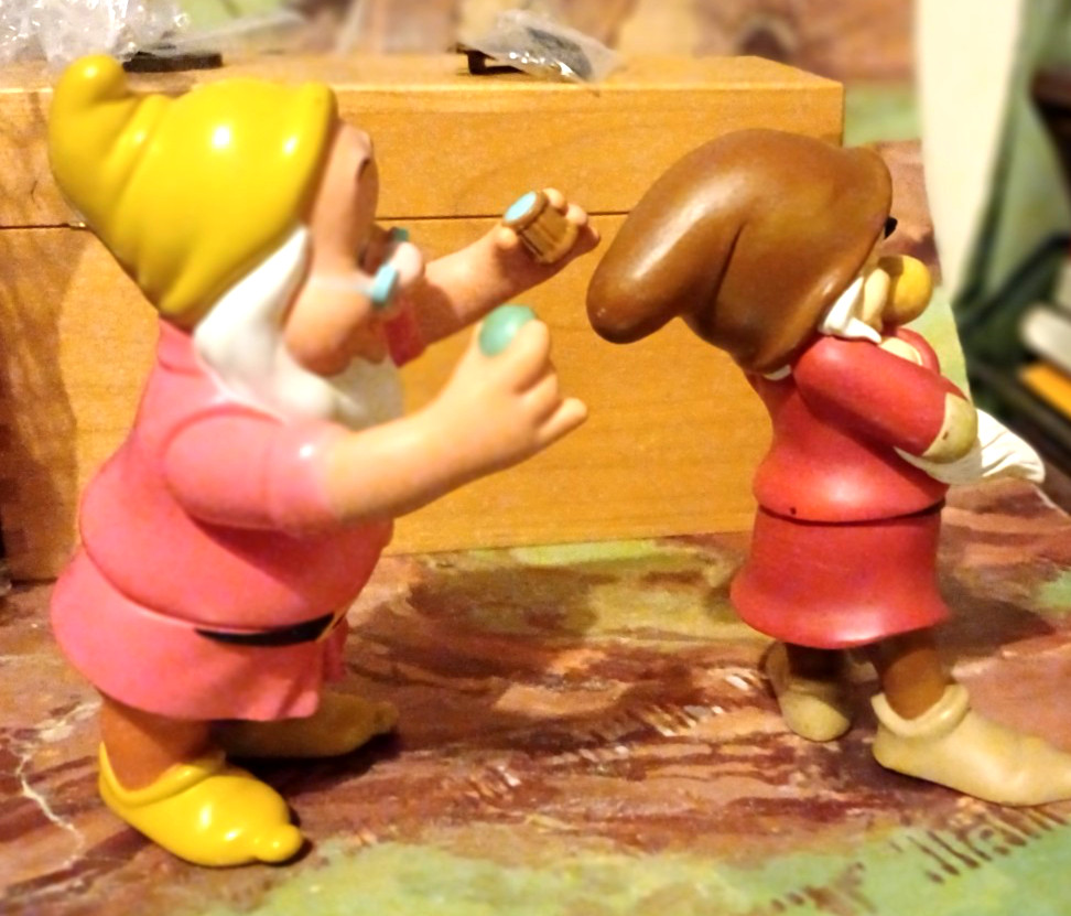 2 x Vintage Snow White's Dwarfs with Doc & Grumpy in plastic