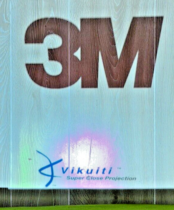 3M Projector Model: SCP712
