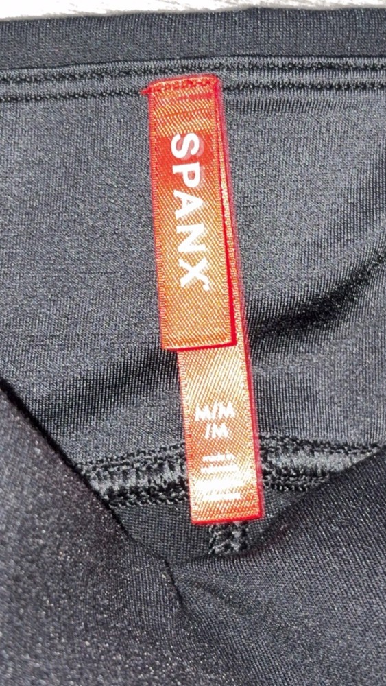Spanx The Perfect Front Slit Leggings Black Size Medium High Rise Slimming