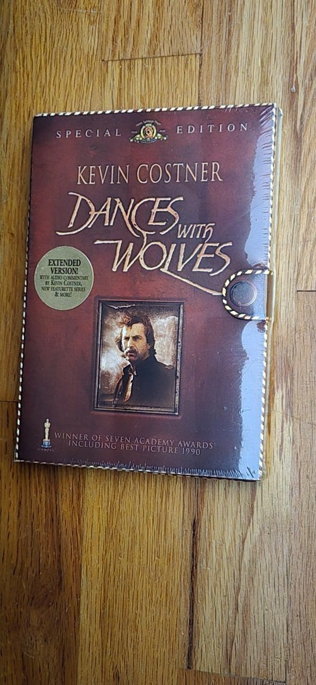 Muzzle Loader Powderhorn & BONUS Dancing with Wolves DVD