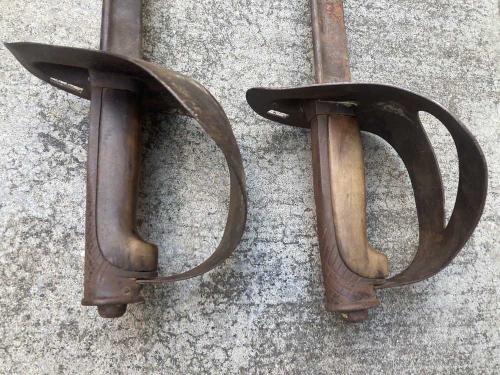 Cavalry Troopers Sabre Swords