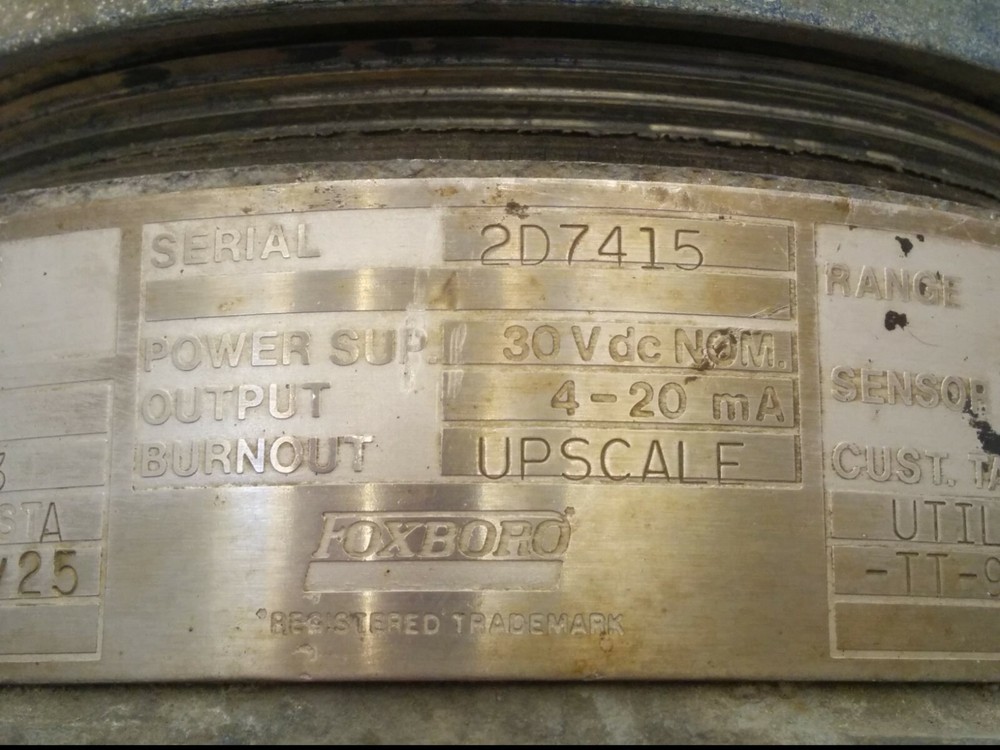 FOXBORO MODEL E93-AJXXUSU1 TEMPERATURE TRANSMITTER, 350-600F TYPE J, 30V DC